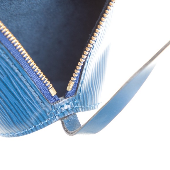 Louis Vuitton Epi Papillon Pochette - Picture 4 of 6